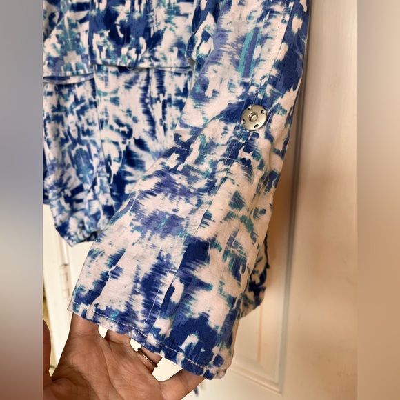 Ruby Rd. Blue and White Patterned Snap Jacket Blouse - Picture 8 of 8